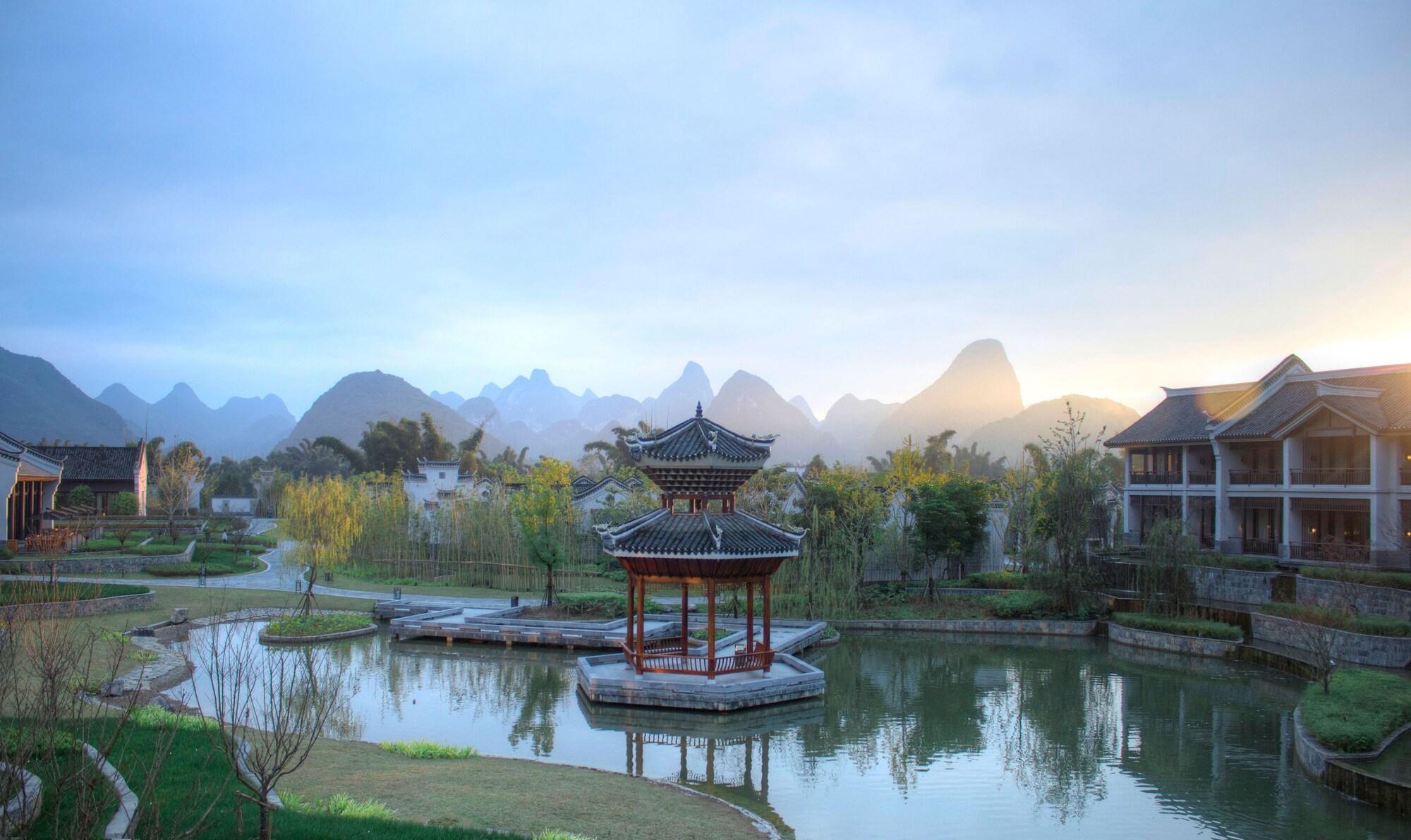 Banyan Tree Yangshuo Hotel Exterior photo